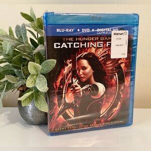 NWT The Hunger Games: Catching Fire Blu-ray + DVD Part 2